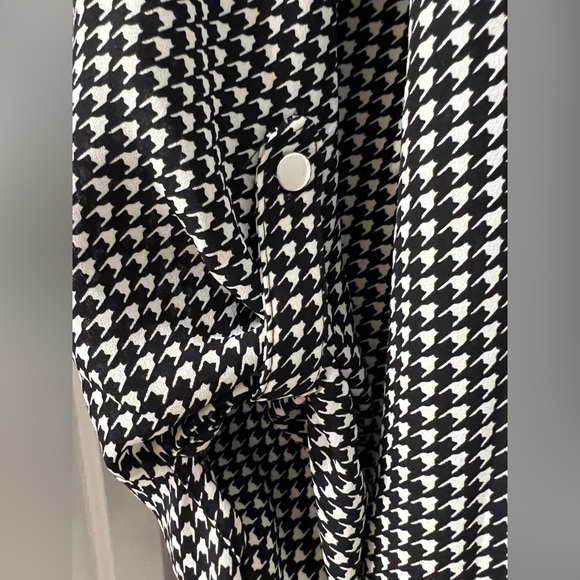 Apt 9 button down shirt PS flattering black and white checkered - Picture 7 of 8